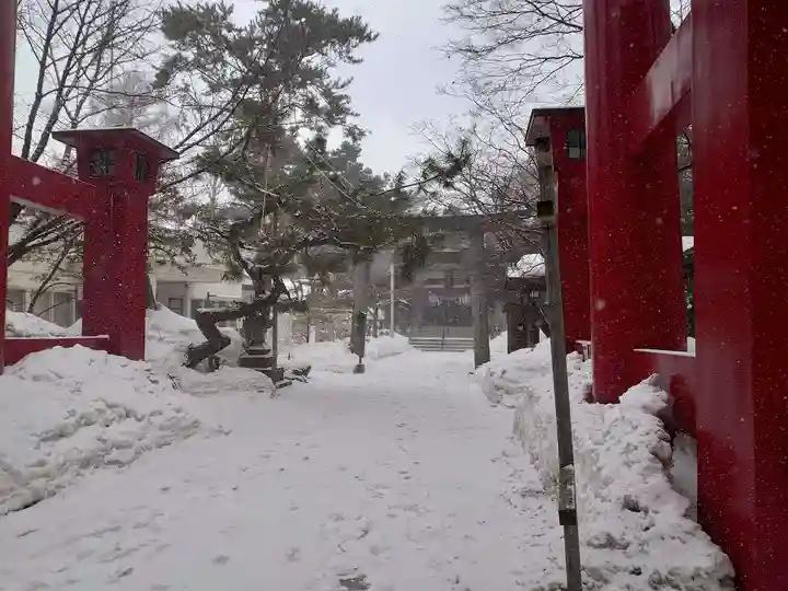 彌彦神社 (伊夜日子神社)の庭園