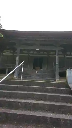 多田寺の本殿・本堂