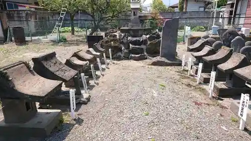 諏訪神社の末社