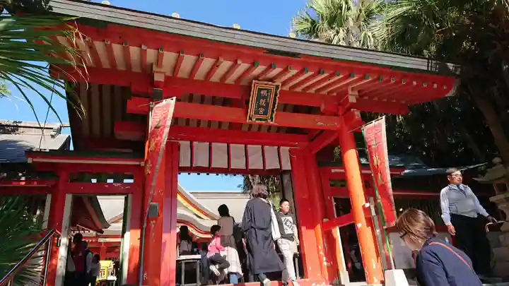青島神社(青島神宮)の山門・神門