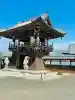 本源寺の{uncategorized: "未分類", other: "その他", undefined: "問題あり", building: "その他建物", grave: "お墓", sacred_gate: "鳥居", guardian: "狛犬", statue: "像", buddha: "仏像", history: "歴史", nature: "自然", garden: "庭園", animal: "動物", pagoda: "塔", temizu: "手水舎", mountain_gate: "山門・神門", sanctuary: "本殿・本堂", subordinate: "末社・摂社", art: "芸術", scenery: "景色", jizo: "地蔵", ema: "絵馬", goshuin: "御朱印", omikuji: "おみくじ", items: "授与品その他", amulet: "お守り", goshuincho: "御朱印帳", eats: "食事", festival: "お祭り", votive_dance: "神楽", shichigosan: "七五三参", wedding: "結婚式", experience: "体験その他", initially: "初詣", around: "周辺", anti_infection: "感染症対策"}