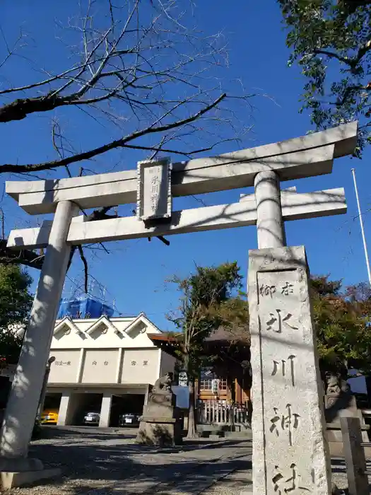 本郷氷川神社の鳥居