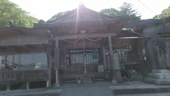 中山不動尊の本殿・本堂