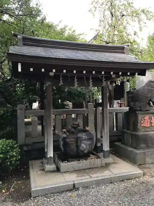 牛天神北野神社の手水舎
