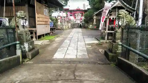 海南神社の庭園