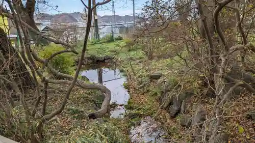 御傘山神社の庭園