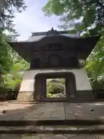 興雲律院の山門・神門