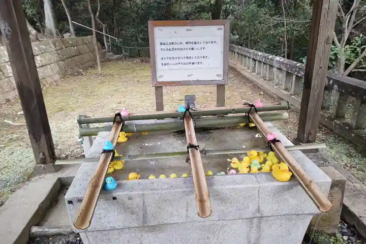 久山年神社の手水舎
