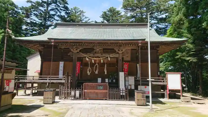 三春大神宮の本殿・本堂