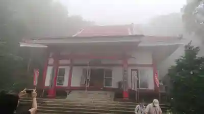 日輪寺の本殿・本堂