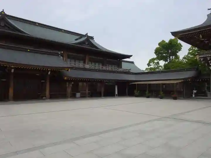寒川神社の本殿・本堂