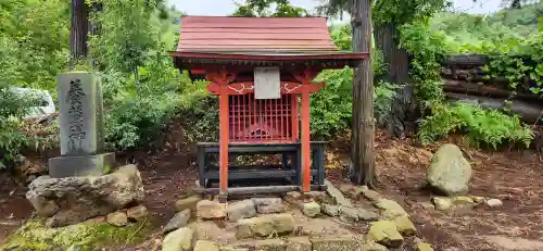 白山神社の末社