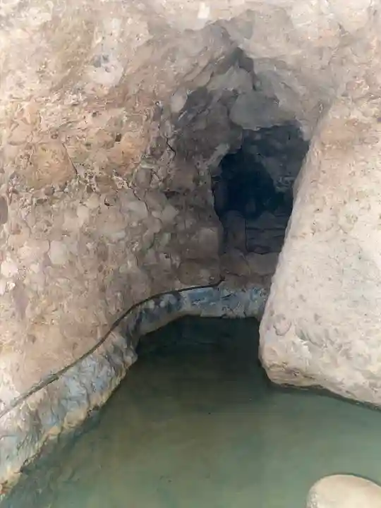 西ノ滝龍水寺(香川県)