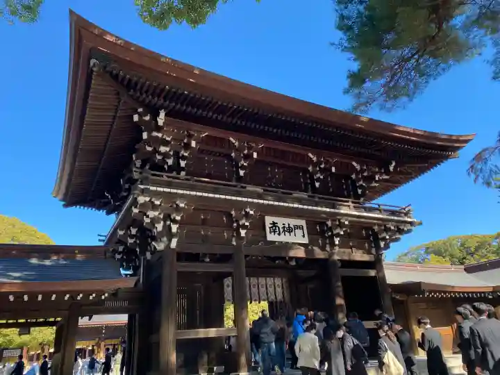 明治神宮の{uncategorized: "未分類", other: "その他", undefined: "問題あり", building: "その他建物", grave: "お墓", sacred_gate: "鳥居", guardian: "狛犬", statue: "像", buddha: "仏像", history: "歴史", nature: "自然", garden: "庭園", animal: "動物", pagoda: "塔", temizu: "手水舎", mountain_gate: "山門・神門", sanctuary: "本殿・本堂", subordinate: "末社・摂社", art: "芸術", scenery: "景色", jizo: "地蔵", ema: "絵馬", goshuin: "御朱印", omikuji: "おみくじ", items: "授与品その他", amulet: "お守り", goshuincho: "御朱印帳", eats: "食事", festival: "お祭り", votive_dance: "神楽", shichigosan: "七五三参", wedding: "結婚式", experience: "体験その他", initially: "初詣", around: "周辺", anti_infection: "感染症対策"}
