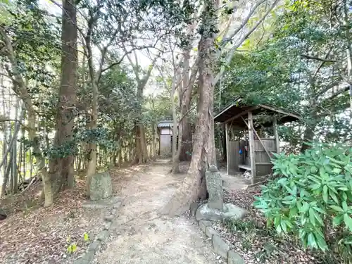 宇氣比神社の建物その他