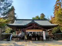 大和神社の本殿