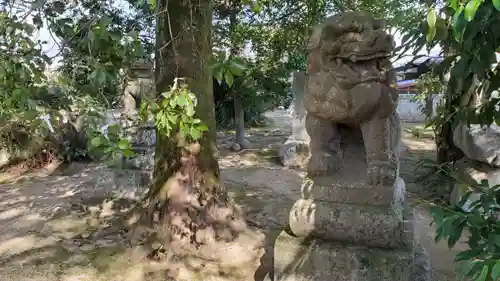 永世神社の狛犬