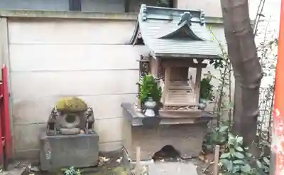 銀杏岡八幡神社の末社・摂社