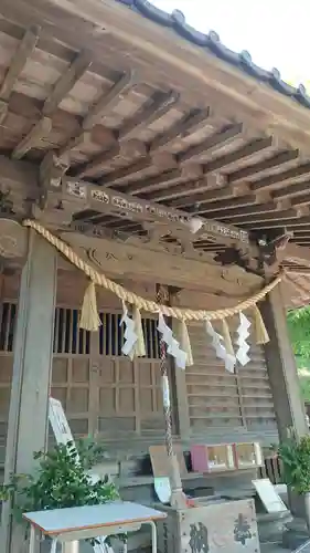 高尾山麓氷川神社の本殿