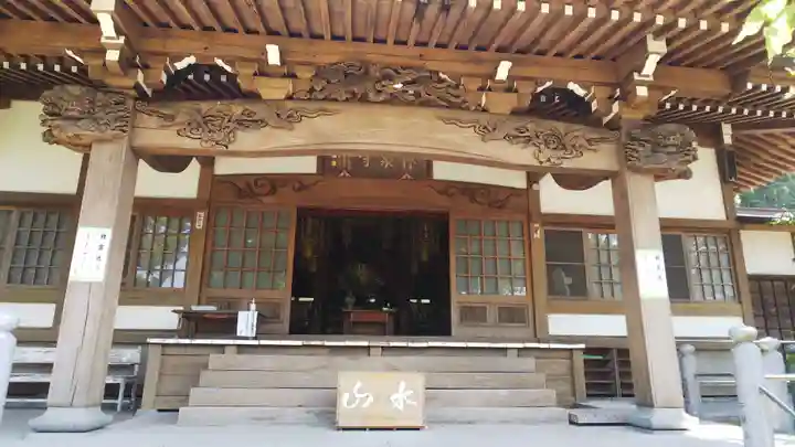 林泉寺の本殿・本堂