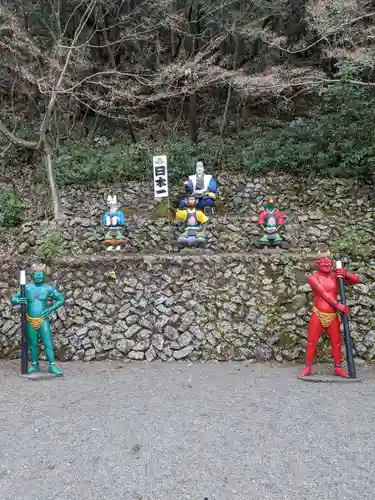 桃太郎神社（栗栖）の狛犬