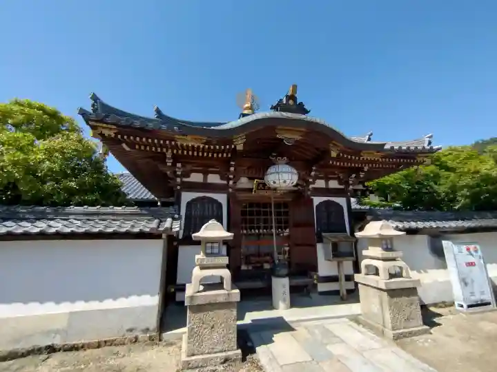 矢田寺の{uncategorized: "未分類", other: "その他", undefined: "問題あり", building: "その他建物", grave: "お墓", sacred_gate: "鳥居", guardian: "狛犬", statue: "像", buddha: "仏像", history: "歴史", nature: "自然", garden: "庭園", animal: "動物", pagoda: "塔", temizu: "手水舎", mountain_gate: "山門・神門", sanctuary: "本殿・本堂", subordinate: "末社・摂社", art: "芸術", scenery: "景色", jizo: "地蔵", ema: "絵馬", goshuin: "御朱印", omikuji: "おみくじ", items: "授与品その他", amulet: "お守り", goshuincho: "御朱印帳", eats: "食事", festival: "お祭り", votive_dance: "神楽", shichigosan: "七五三参", wedding: "結婚式", experience: "体験その他", initially: "初詣", around: "周辺", anti_infection: "感染症対策"}