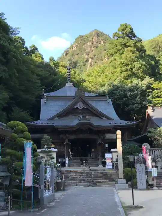 大窪寺の本殿・本堂