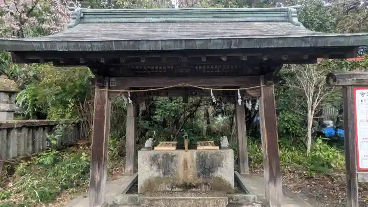 今市瀧尾神社の{uncategorized: "未分類", other: "その他", undefined: "問題あり", building: "その他建物", grave: "お墓", sacred_gate: "鳥居", guardian: "狛犬", statue: "像", buddha: "仏像", history: "歴史", nature: "自然", garden: "庭園", animal: "動物", pagoda: "塔", temizu: "手水舎", mountain_gate: "山門・神門", sanctuary: "本殿・本堂", subordinate: "末社・摂社", art: "芸術", scenery: "景色", jizo: "地蔵", ema: "絵馬", goshuin: "御朱印", omikuji: "おみくじ", items: "授与品その他", amulet: "お守り", goshuincho: "御朱印帳", eats: "食事", festival: "お祭り", votive_dance: "神楽", shichigosan: "七五三参", wedding: "結婚式", experience: "体験その他", initially: "初詣", around: "周辺", anti_infection: "感染症対策"}