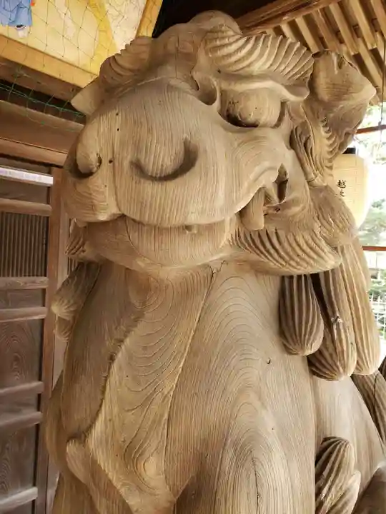 放生津八幡宮の狛犬