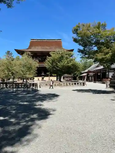 金峯山寺の本殿・本堂