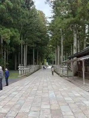 高野山金剛峯寺奥の院(和歌山県)