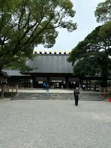 熱田神宮の{uncategorized: "未分類", other: "その他", undefined: "問題あり", building: "その他建物", grave: "お墓", sacred_gate: "鳥居", guardian: "狛犬", statue: "像", buddha: "仏像", history: "歴史", nature: "自然", garden: "庭園", animal: "動物", pagoda: "塔", temizu: "手水舎", mountain_gate: "山門・神門", sanctuary: "本殿・本堂", subordinate: "末社・摂社", art: "芸術", scenery: "景色", jizo: "地蔵", ema: "絵馬", goshuin: "御朱印", omikuji: "おみくじ", items: "授与品その他", amulet: "お守り", goshuincho: "御朱印帳", eats: "食事", festival: "お祭り", votive_dance: "神楽", shichigosan: "七五三参", wedding: "結婚式", experience: "体験その他", initially: "初詣", around: "周辺", anti_infection: "感染症対策"}