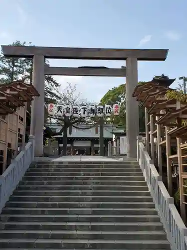 伊勢山皇大神宮の鳥居