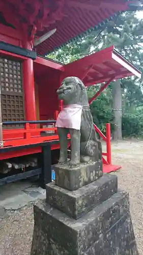 伊去波夜和氣命神社の狛犬