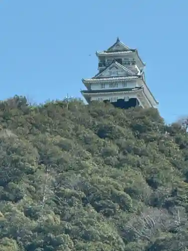 岐阜護國神社の{uncategorized: "未分類", other: "その他", undefined: "問題あり", building: "その他建物", grave: "お墓", sacred_gate: "鳥居", guardian: "狛犬", statue: "像", buddha: "仏像", history: "歴史", nature: "自然", garden: "庭園", animal: "動物", pagoda: "塔", temizu: "手水舎", mountain_gate: "山門・神門", sanctuary: "本殿・本堂", subordinate: "末社・摂社", art: "芸術", scenery: "景色", jizo: "地蔵", ema: "絵馬", goshuin: "御朱印", omikuji: "おみくじ", items: "授与品その他", amulet: "お守り", goshuincho: "御朱印帳", eats: "食事", festival: "お祭り", votive_dance: "神楽", shichigosan: "七五三参", wedding: "結婚式", experience: "体験その他", initially: "初詣", around: "周辺", anti_infection: "感染症対策"}