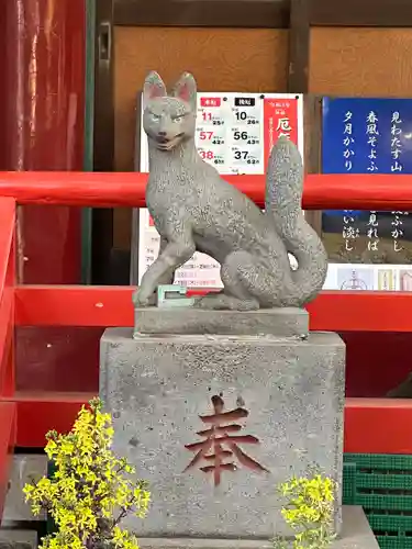 堀之内稲荷神社の狛犬