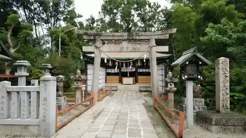 大鳥美波比神社（大鳥大社境内摂社）の鳥居