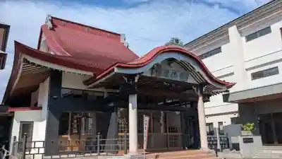 法華寺の本殿・本堂