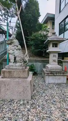 白金氷川神社の狛犬