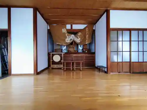 十二所社（徳重）の本殿・本堂