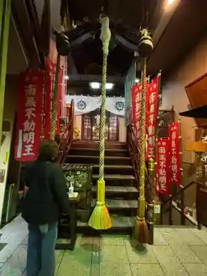 三瀧山不動院の{uncategorized: "未分類", other: "その他", undefined: "問題あり", building: "その他建物", grave: "お墓", sacred_gate: "鳥居", guardian: "狛犬", statue: "像", buddha: "仏像", history: "歴史", nature: "自然", garden: "庭園", animal: "動物", pagoda: "塔", temizu: "手水舎", mountain_gate: "山門・神門", sanctuary: "本殿・本堂", subordinate: "末社・摂社", art: "芸術", scenery: "景色", jizo: "地蔵", ema: "絵馬", goshuin: "御朱印", omikuji: "おみくじ", items: "授与品その他", amulet: "お守り", goshuincho: "御朱印帳", eats: "食事", festival: "お祭り", votive_dance: "神楽", shichigosan: "七五三参", wedding: "結婚式", experience: "体験その他", initially: "初詣", around: "周辺", anti_infection: "感染症対策"}