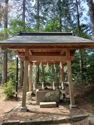 亀岡八幡宮の{uncategorized: "未分類", other: "その他", undefined: "問題あり", building: "その他建物", grave: "お墓", sacred_gate: "鳥居", guardian: "狛犬", statue: "像", buddha: "仏像", history: "歴史", nature: "自然", garden: "庭園", animal: "動物", pagoda: "塔", temizu: "手水舎", mountain_gate: "山門・神門", sanctuary: "本殿・本堂", subordinate: "末社・摂社", art: "芸術", scenery: "景色", jizo: "地蔵", ema: "絵馬", goshuin: "御朱印", omikuji: "おみくじ", items: "授与品その他", amulet: "お守り", goshuincho: "御朱印帳", eats: "食事", festival: "お祭り", votive_dance: "神楽", shichigosan: "七五三参", wedding: "結婚式", experience: "体験その他", initially: "初詣", around: "周辺", anti_infection: "感染症対策"}