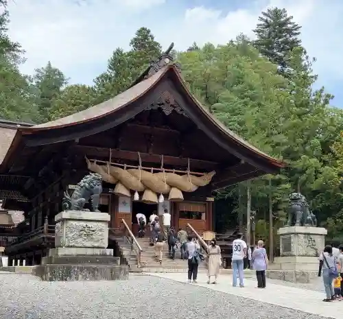 諏訪大社下社秋宮(長野県)