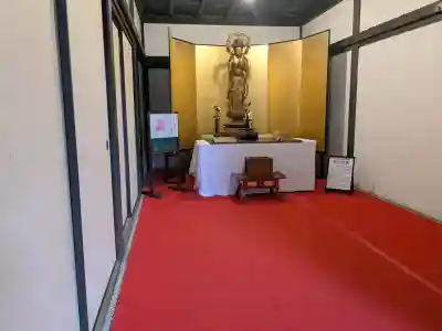 西教寺の{uncategorized: "未分類", other: "その他", undefined: "問題あり", building: "その他建物", grave: "お墓", sacred_gate: "鳥居", guardian: "狛犬", statue: "像", buddha: "仏像", history: "歴史", nature: "自然", garden: "庭園", animal: "動物", pagoda: "塔", temizu: "手水舎", mountain_gate: "山門・神門", sanctuary: "本殿・本堂", subordinate: "末社・摂社", art: "芸術", scenery: "景色", jizo: "地蔵", ema: "絵馬", goshuin: "御朱印", omikuji: "おみくじ", items: "授与品その他", amulet: "お守り", goshuincho: "御朱印帳", eats: "食事", festival: "お祭り", votive_dance: "神楽", shichigosan: "七五三参", wedding: "結婚式", experience: "体験その他", initially: "初詣", around: "周辺", anti_infection: "感染症対策"}