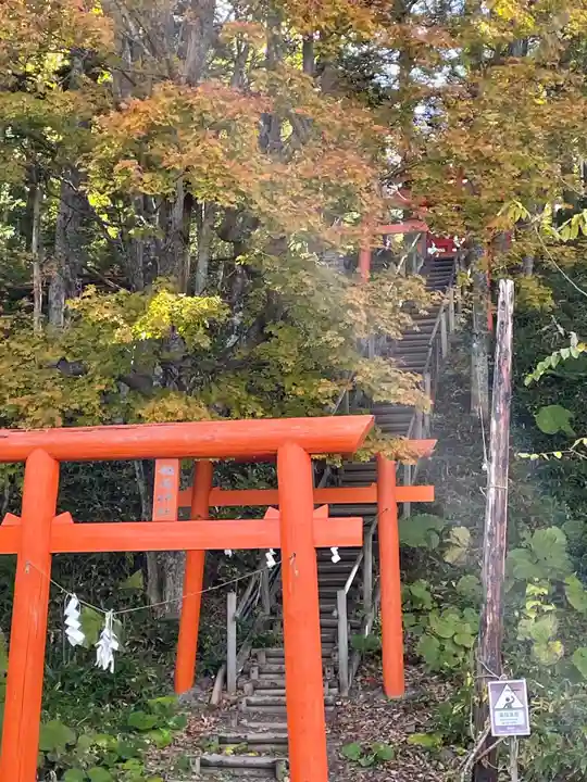 阿寒湖稲荷神社(北海道)