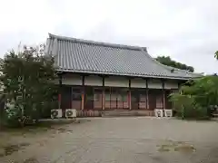 光明寺の本殿