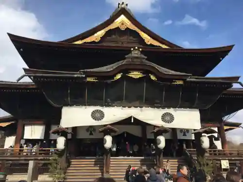 善光寺の本殿・本堂