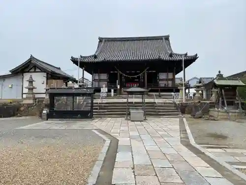 家原寺の本殿・本堂
