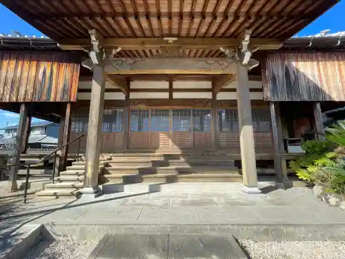 泰応寺の{uncategorized: "未分類", other: "その他", undefined: "問題あり", building: "その他建物", grave: "お墓", sacred_gate: "鳥居", guardian: "狛犬", statue: "像", buddha: "仏像", history: "歴史", nature: "自然", garden: "庭園", animal: "動物", pagoda: "塔", temizu: "手水舎", mountain_gate: "山門・神門", sanctuary: "本殿・本堂", subordinate: "末社・摂社", art: "芸術", scenery: "景色", jizo: "地蔵", ema: "絵馬", goshuin: "御朱印", omikuji: "おみくじ", items: "授与品その他", amulet: "お守り", goshuincho: "御朱印帳", eats: "食事", festival: "お祭り", votive_dance: "神楽", shichigosan: "七五三参", wedding: "結婚式", experience: "体験その他", initially: "初詣", around: "周辺", anti_infection: "感染症対策"}