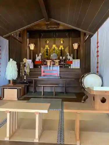 高屋敷稲荷神社の本殿